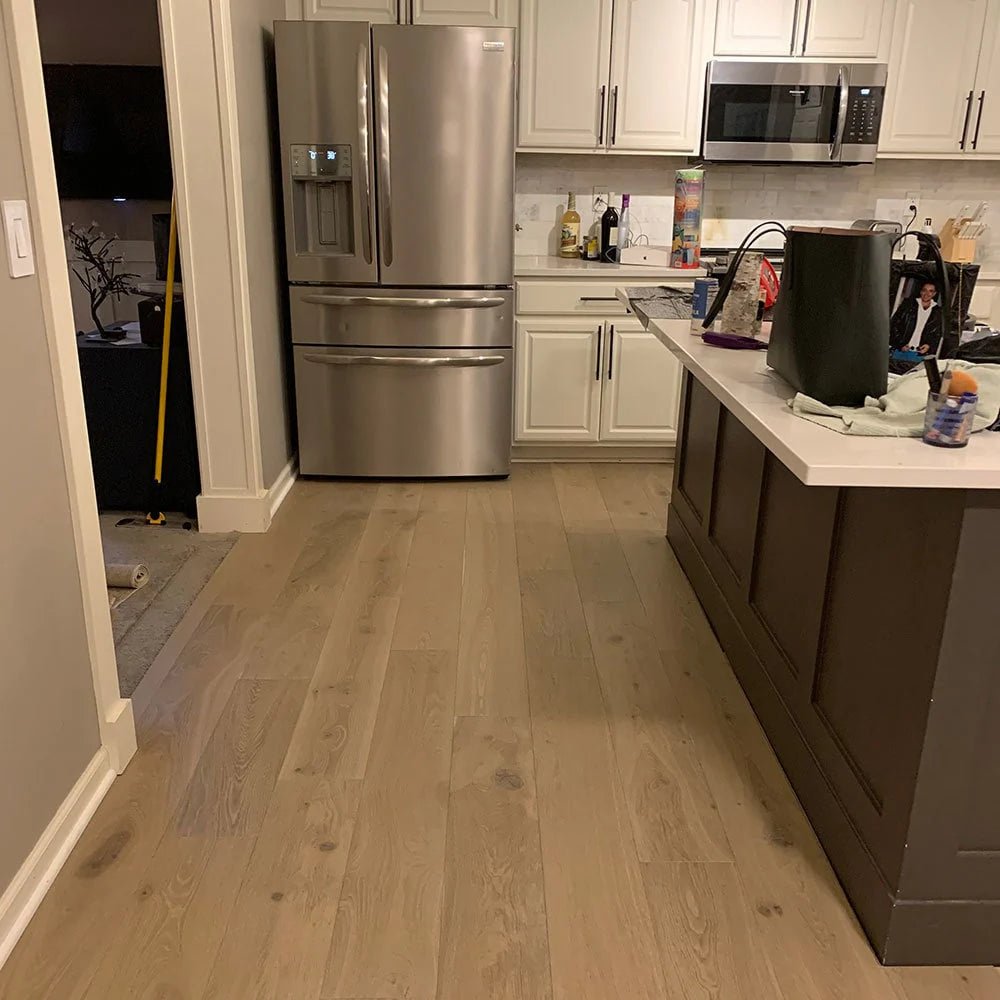 Build Direct - Oak Superior Collection - Winter Gray 7.5" - 4mm - Engineered Hardwood