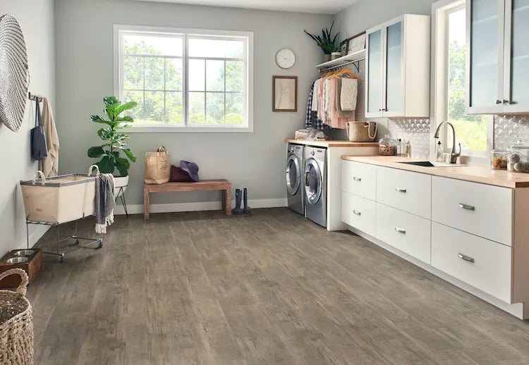 Mannington - LUXURY VINYL SHEET PLATINUM Revive Collection - Pebble (Black Mountain Oak) - Vinyl Sheet