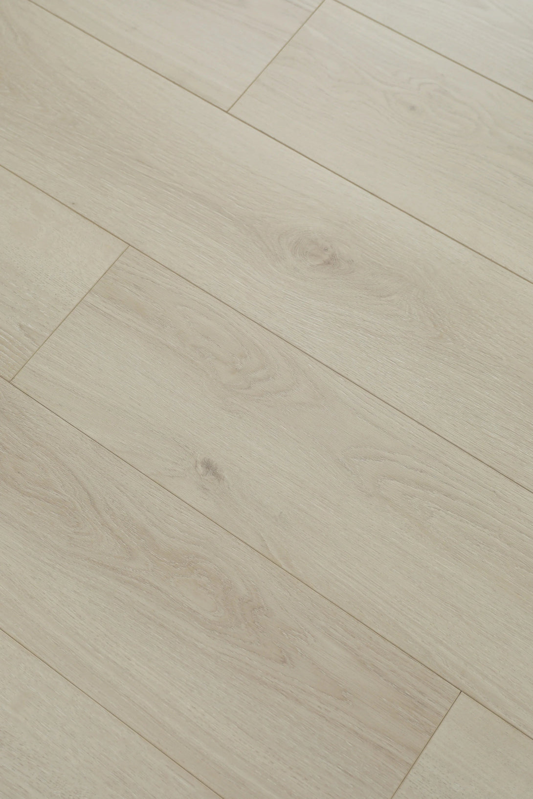 McMillan - Evolved Series - Alassio - Laminate