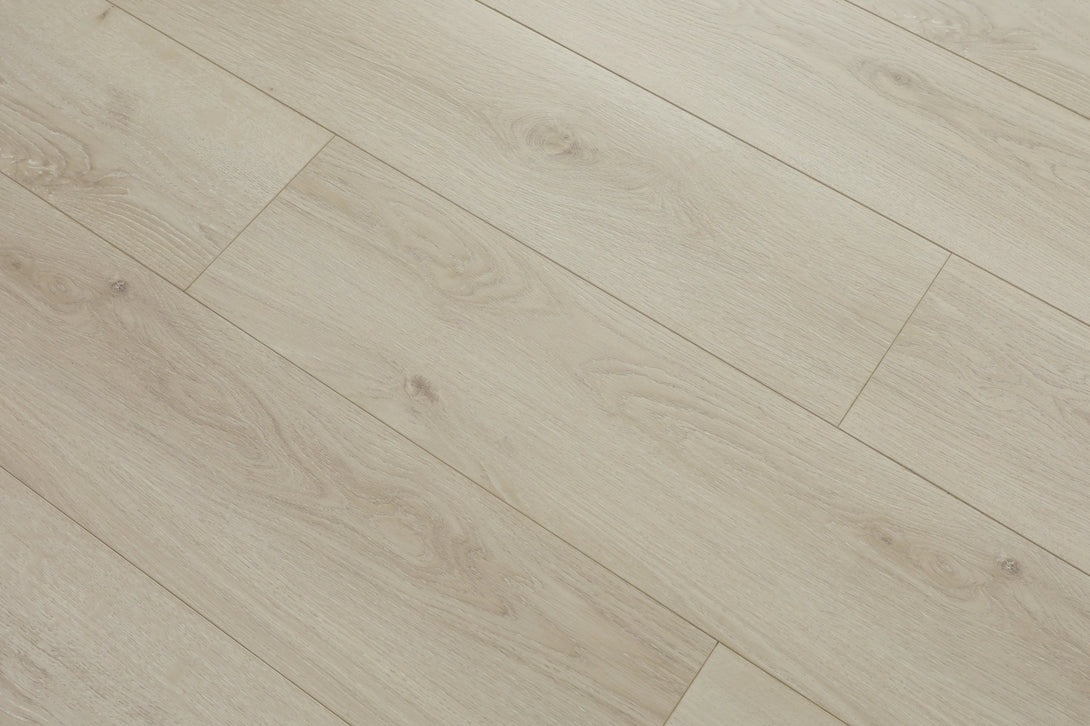 McMillan - Evolved Series - Alassio - Laminate