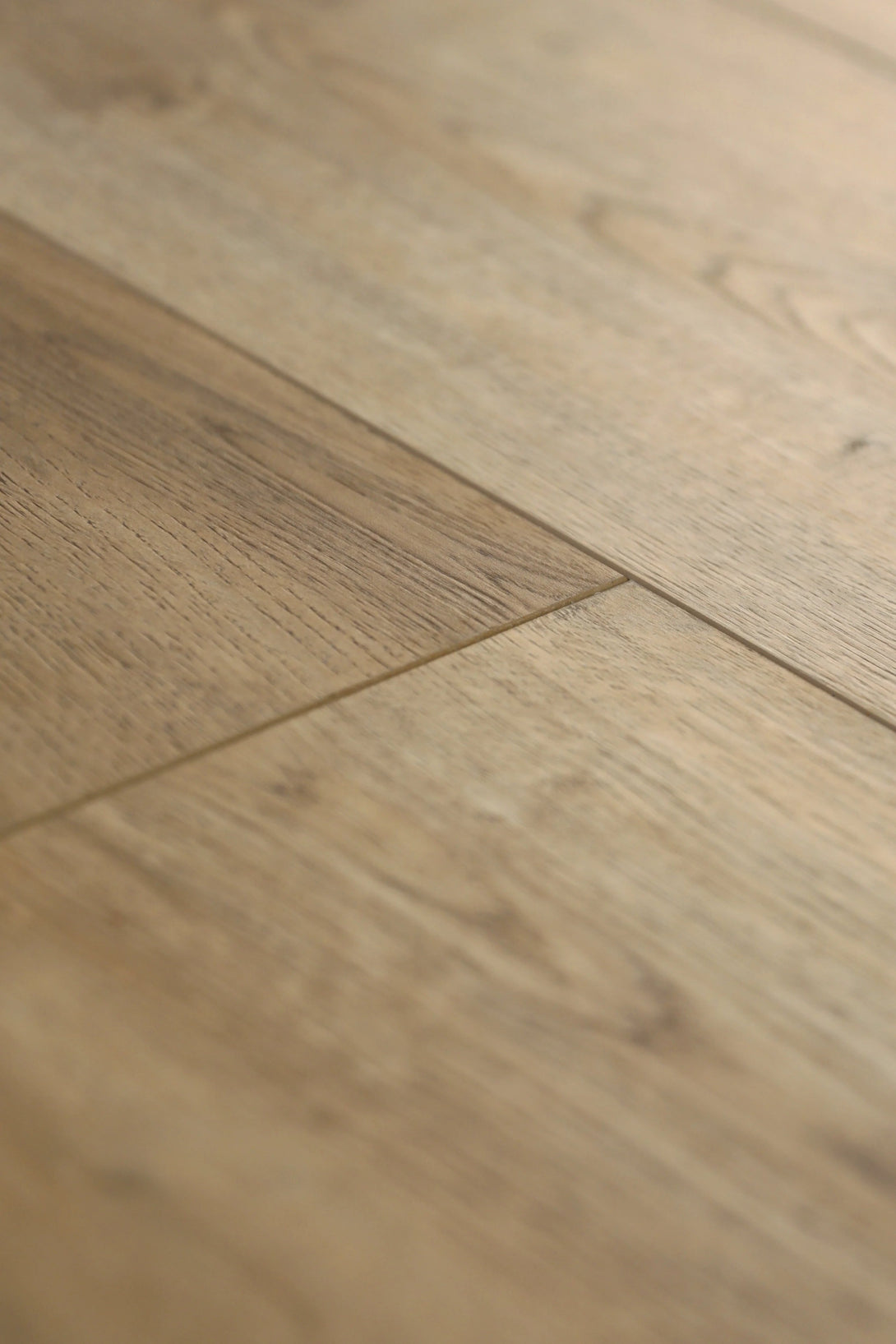 McMillan - Evolved Series - Burgess - Laminate