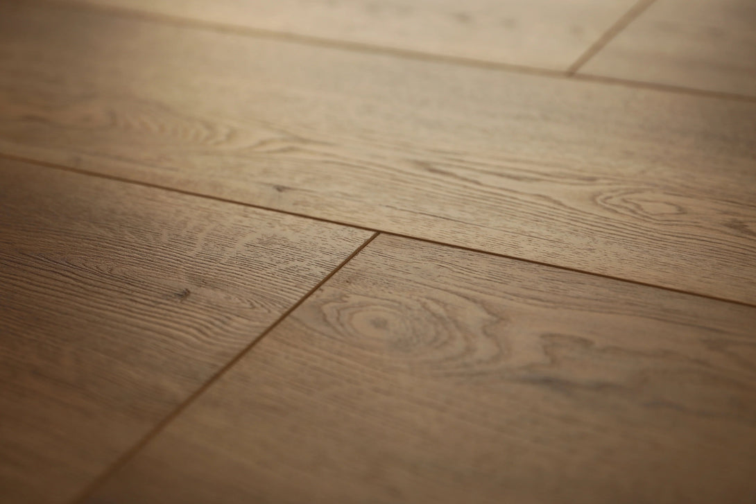 McMillan - Evolved Series - Leanett - Laminate