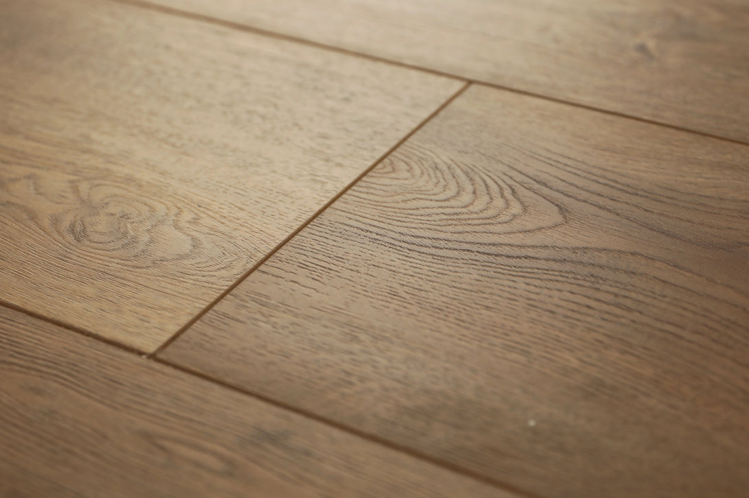 McMillan - Evolved Series - Leanett - Laminate