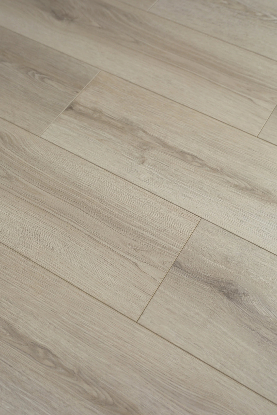 McMillan - Evolved Series - Montego - Laminate