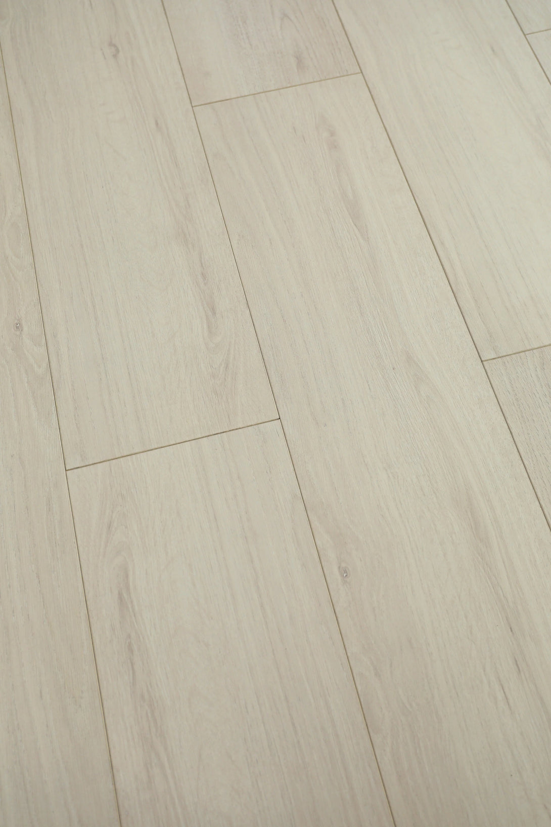 McMillan - Evolved Series - Vega - Laminate