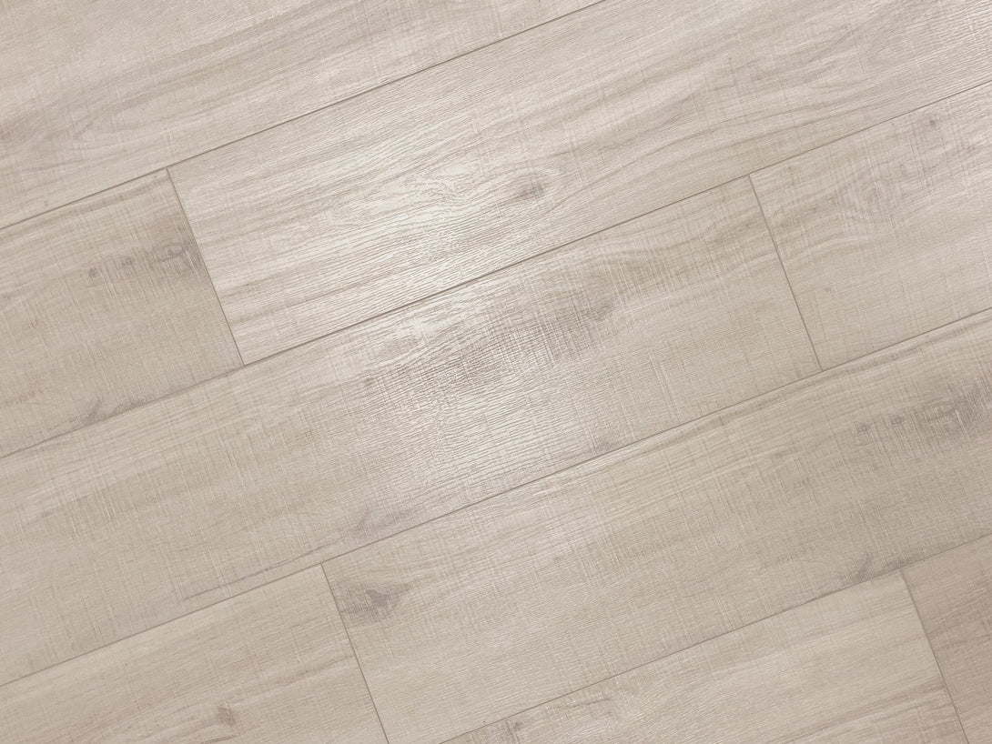 Montserrat Floors - Zephyr SPC - Lucent Moon - Vinyl