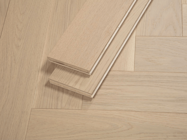 Vidar - West Heringbone Collection 5" - Day Break - AB grade - Engineered Hardwood